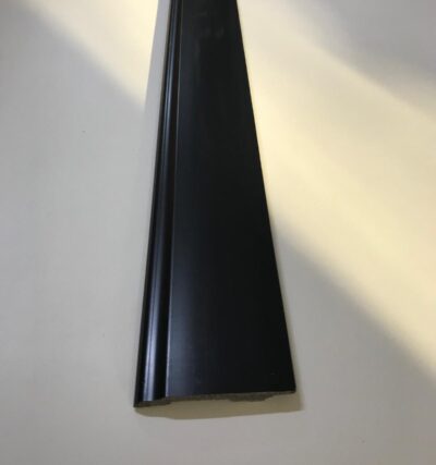 Siyah Süpürgelik 10cm